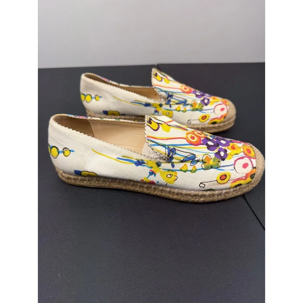 Stuart Weitzman Multicolor Floral Canvas Espadrille Loafers‎ Scalloped Trim Flat